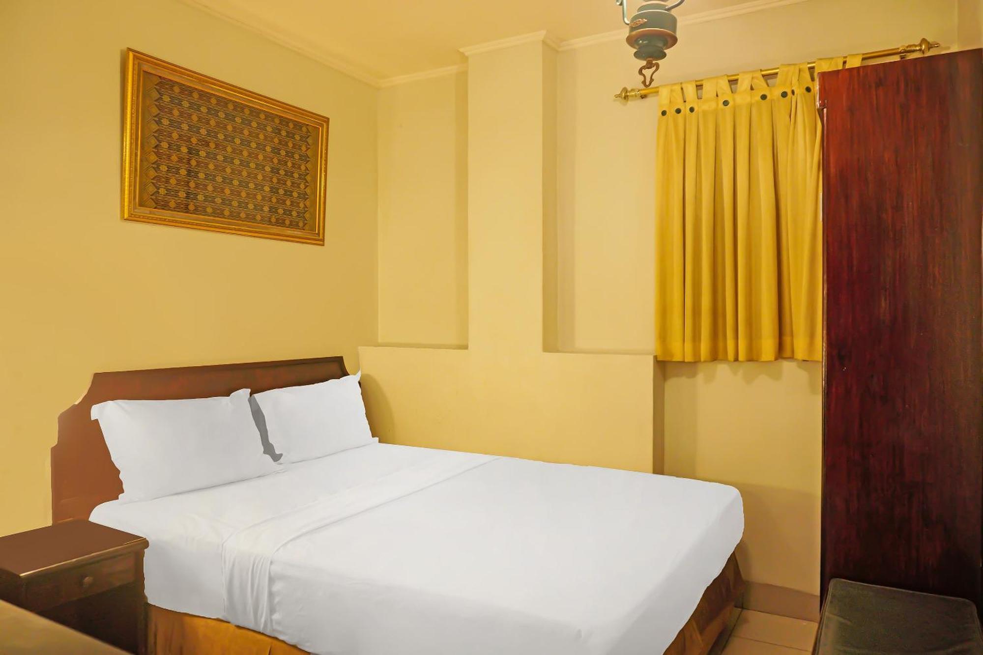 Super Oyo Collection O 92690 Hotel Limas Palembang Eksteriør billede