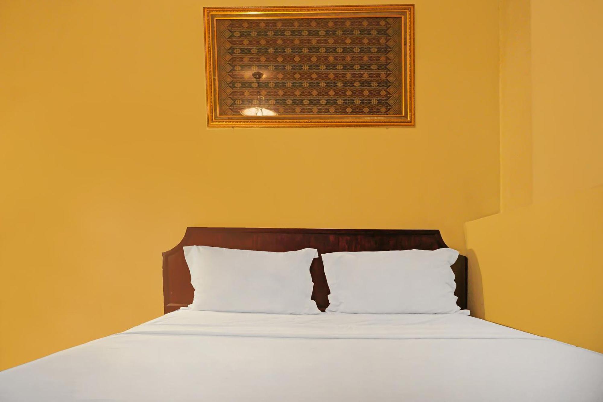 Super Oyo Collection O 92690 Hotel Limas Palembang Eksteriør billede