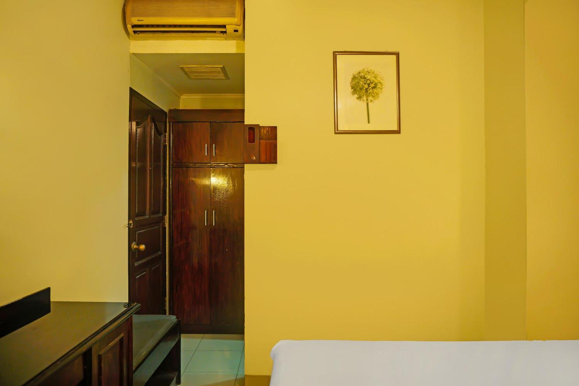 Super Oyo Collection O 92690 Hotel Limas Palembang Eksteriør billede